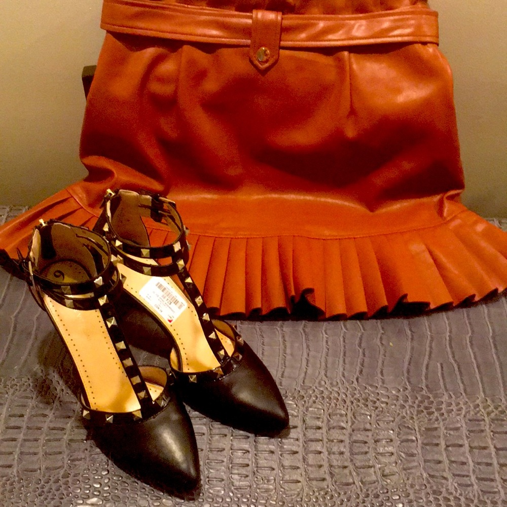 Adrienne Vittadini studded Skinny block heels 3.5”